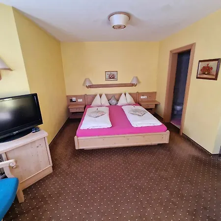 Lindenhof Леоганг