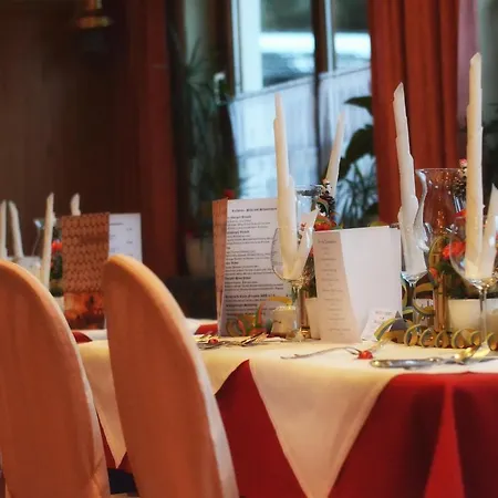 فندق فيرينهوتيل ليندينهوف 3*